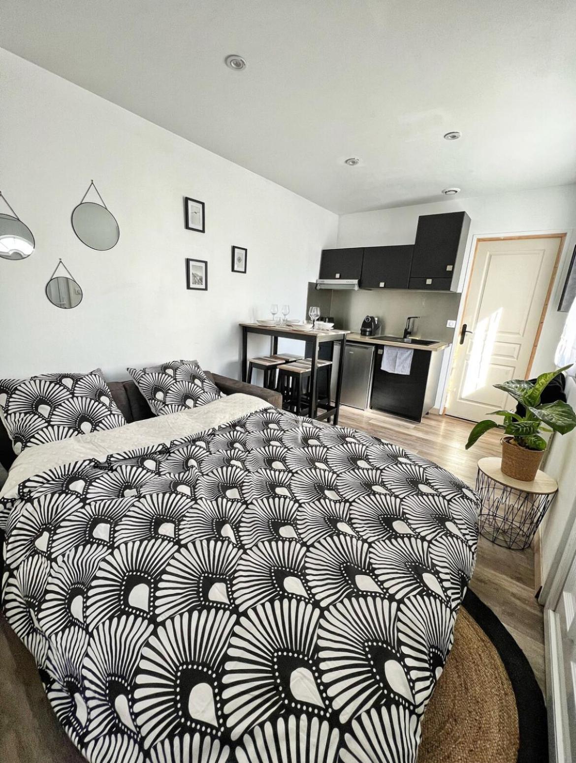 Joli Appartement Avec Parking La Rochelle  Dış mekan fotoğraf